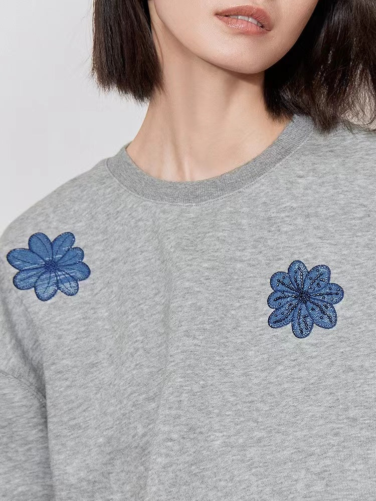 Simple Embroidered Floral Long Sleeve Sweatshirt