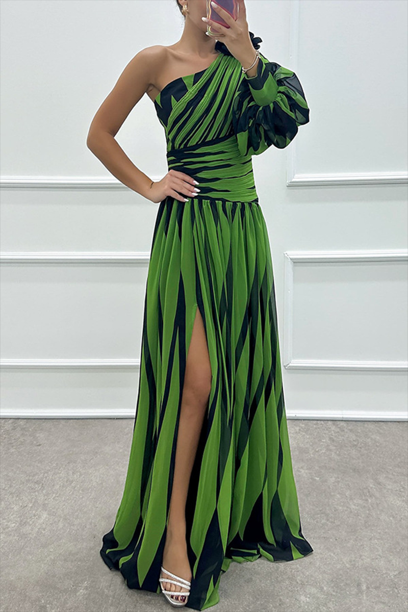 Elegant Striped Printed Slit Irregular Slant Shoulder Gowns