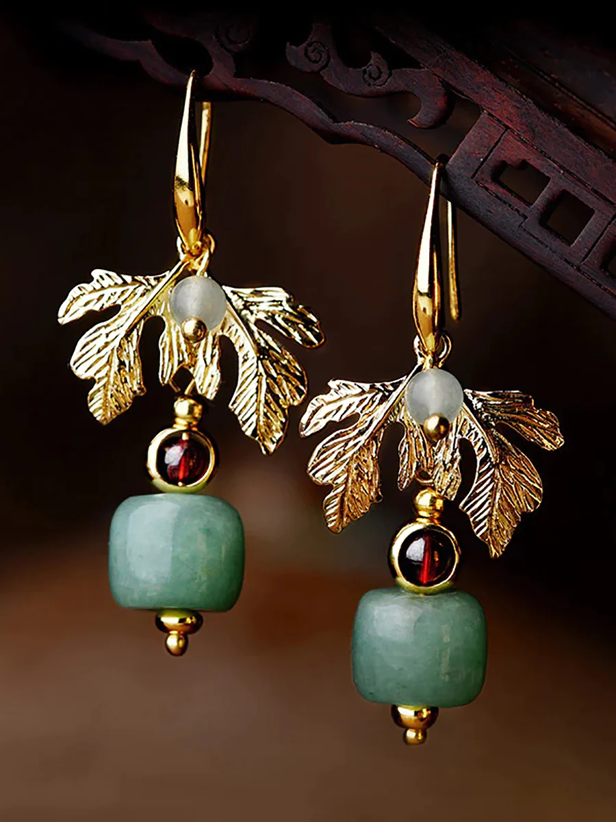 Chic Vintage Gold Leaf Earrings