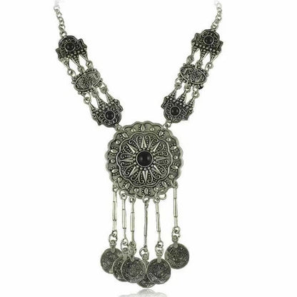 Bohemian Sculpted Round Tassel Necklace Accessories