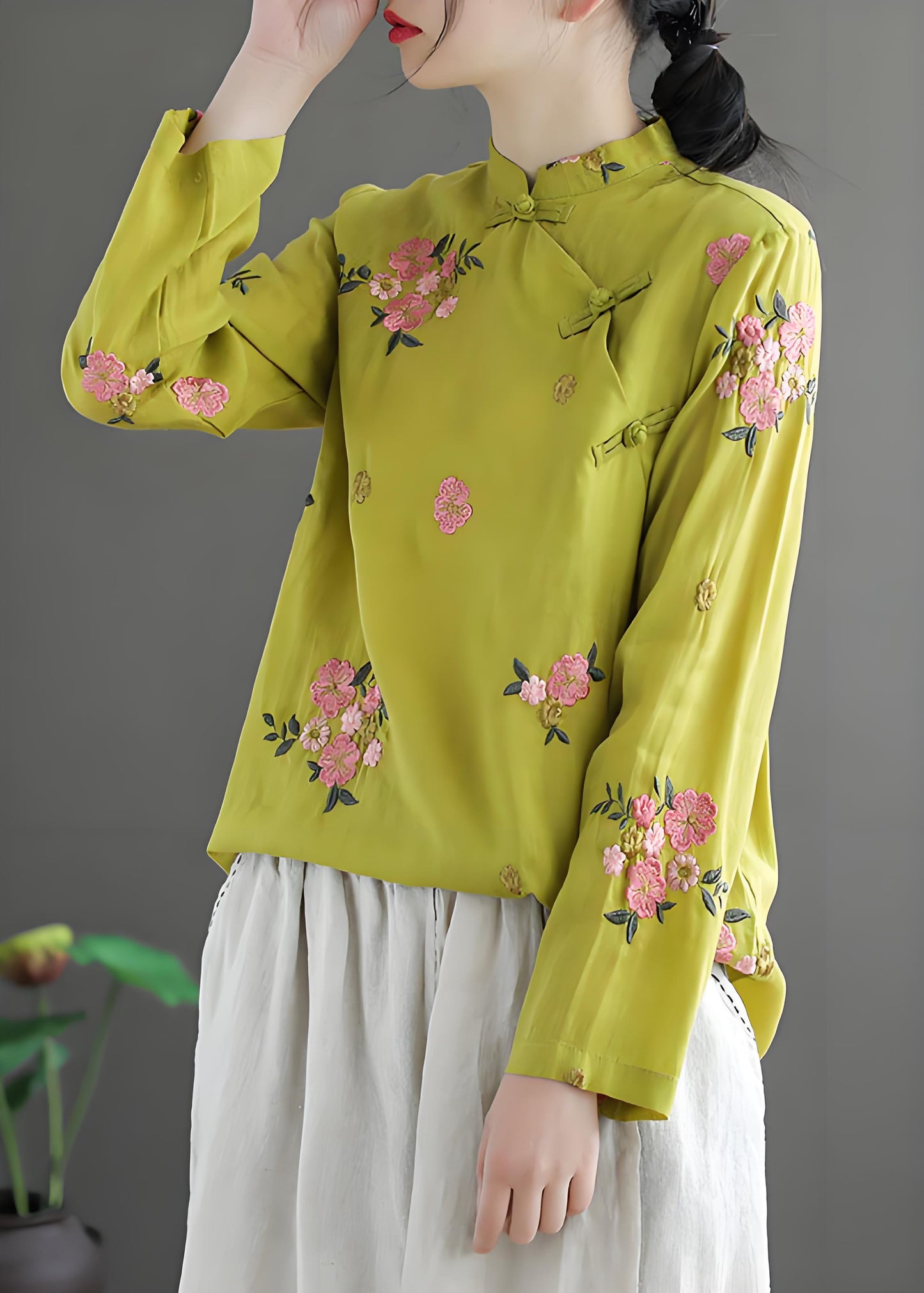 Yellow Chinese Standing Collar Floral Embroidery Linen Long Sleeve Shirt Spring