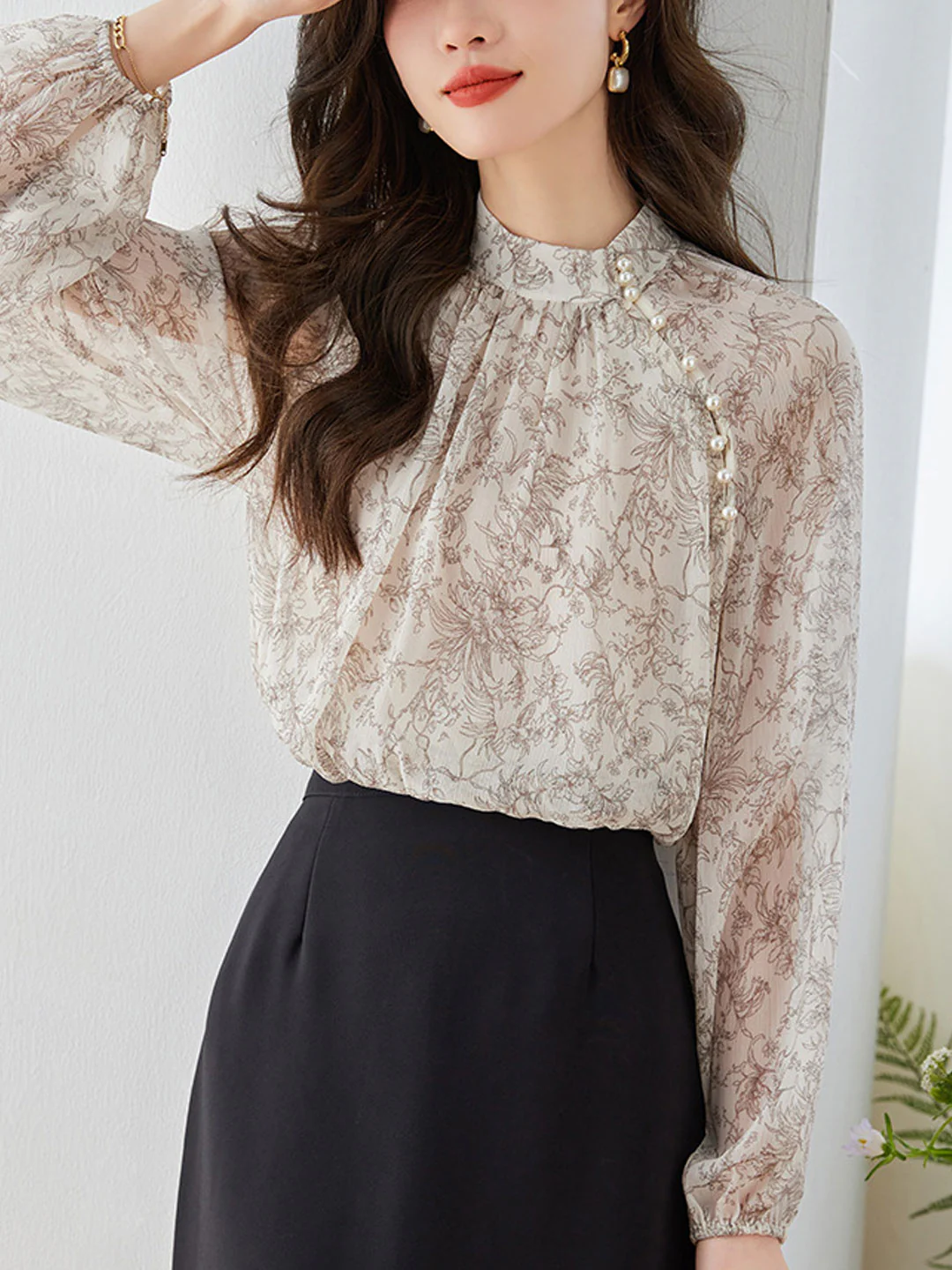 Elegant Asymmetric Lantern Sleeve Printed Blouse Top