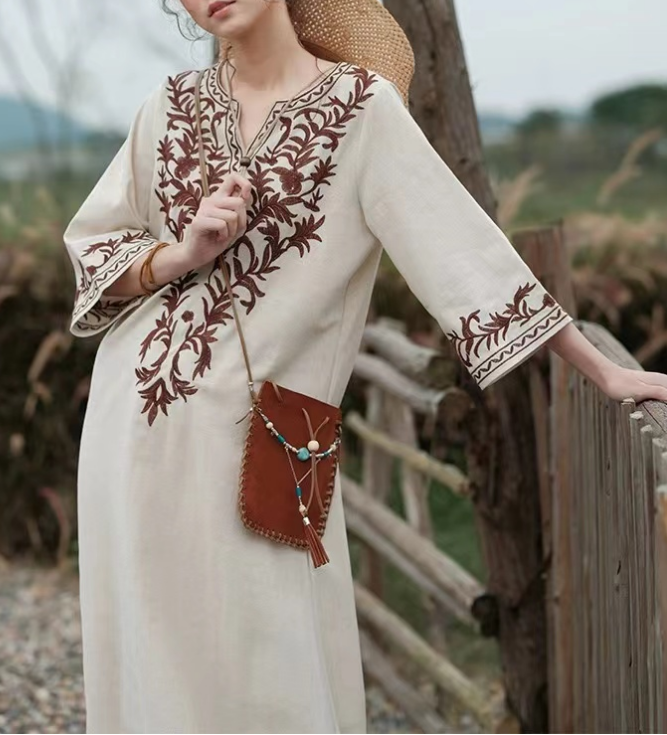 Bohemian V Zero Embroidery Short Sleeve Midi Dress