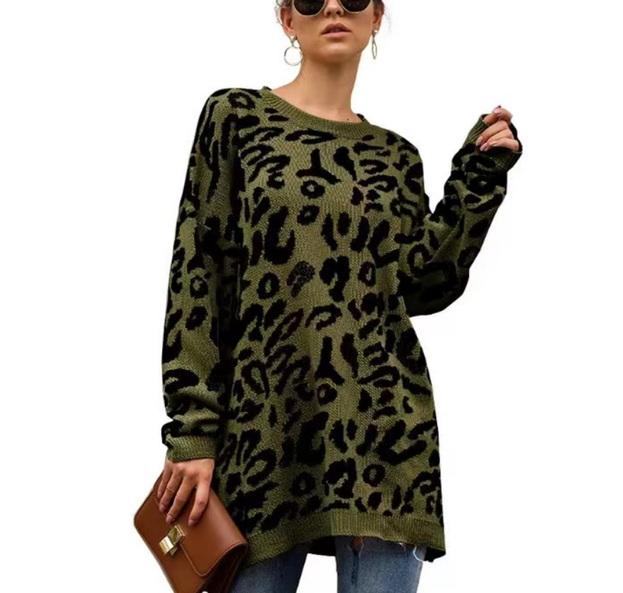 Crew neck leopard print long sleeve jumper