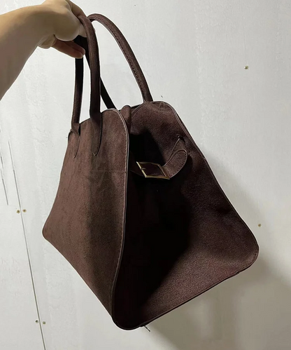 Fashionable large-capacity handbag