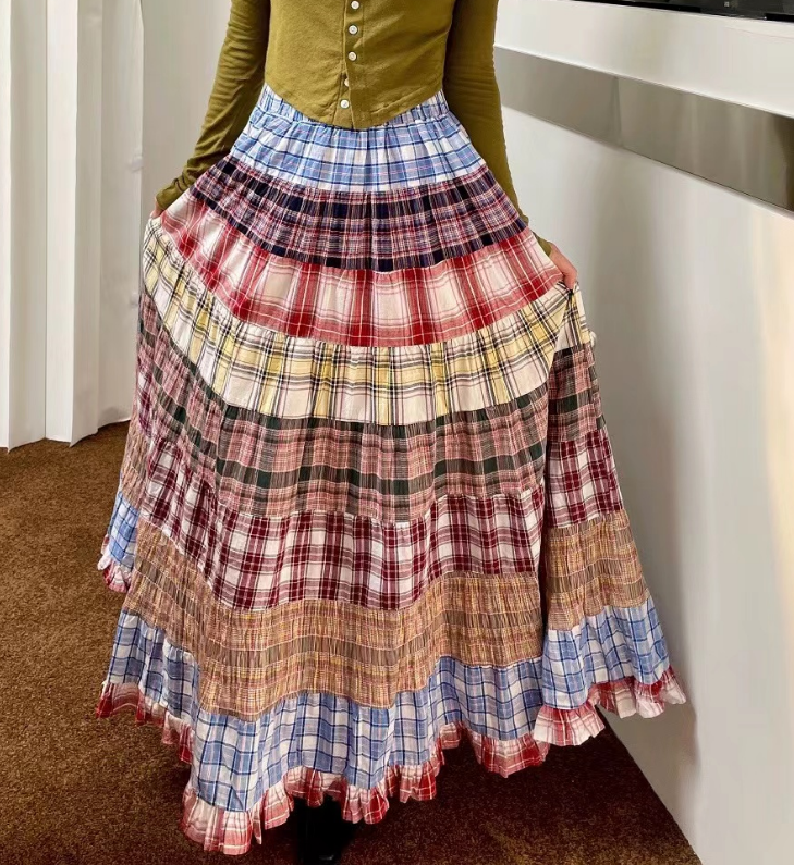 High-waisted plaid splicing color collision big swing skirt