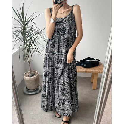 Vintage geometric print halter dress