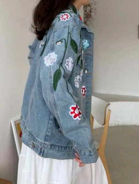 Loose Floral Embroidered Denim Jacket