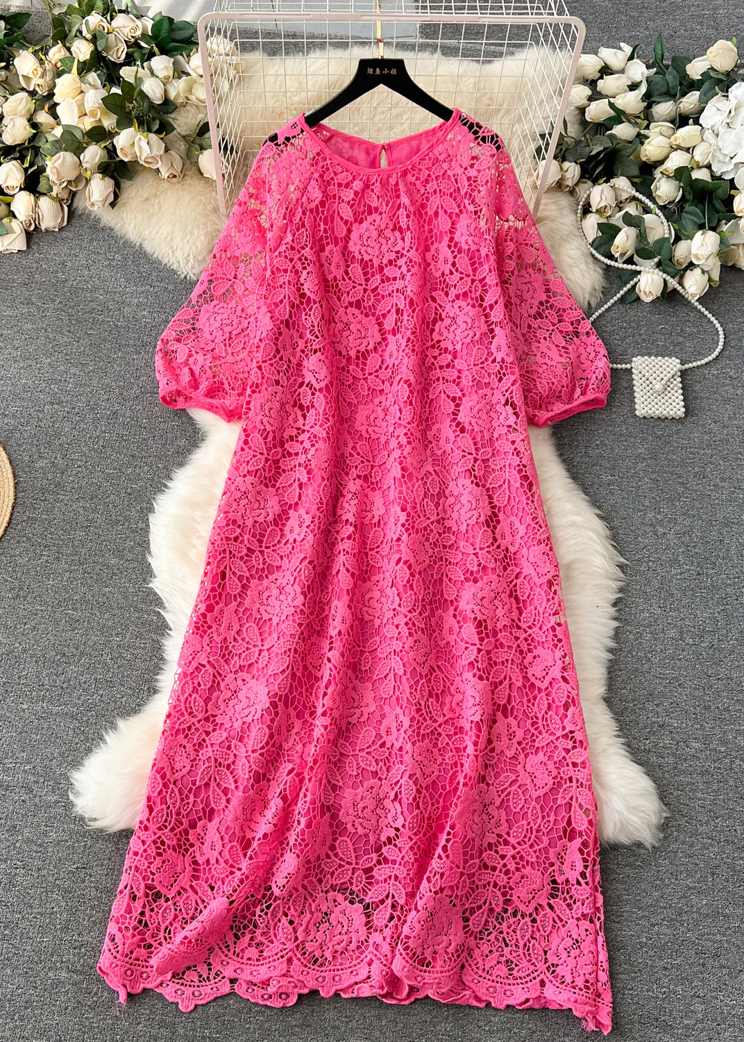 Elegant O-neck cut-out lace short sleeve dress