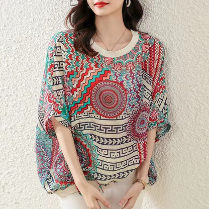 Plus Size Round Neck Printed Color Clash Bat Sleeve T-Shirt Top