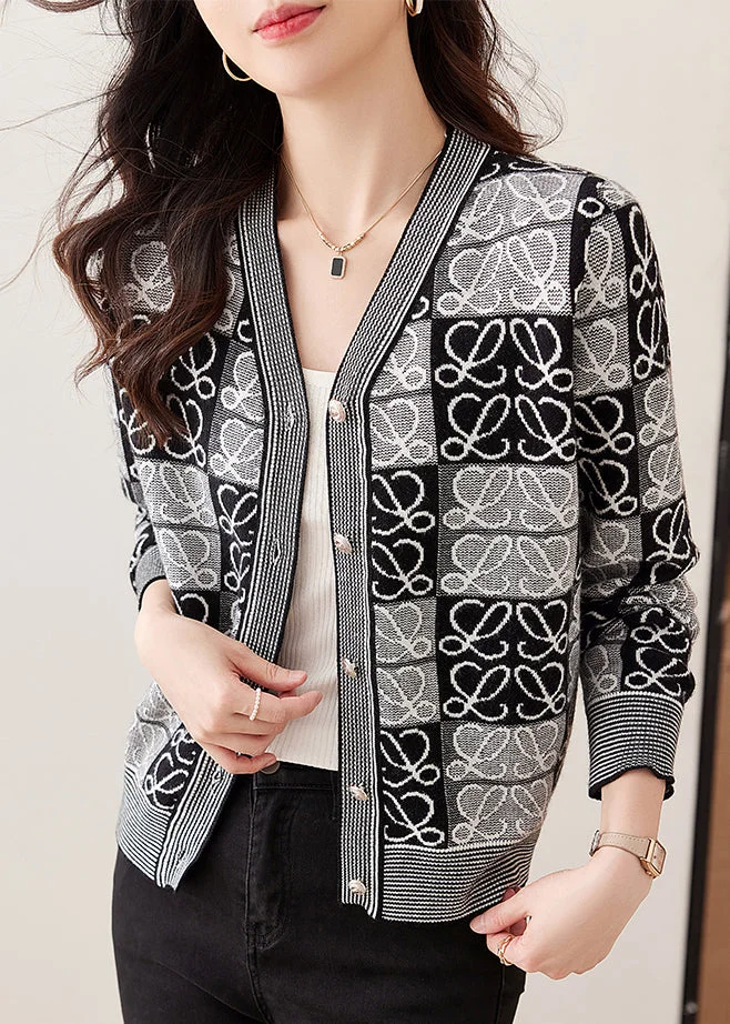 Elegant V-Neck Button Patchwork Long Sleeve Knit Top