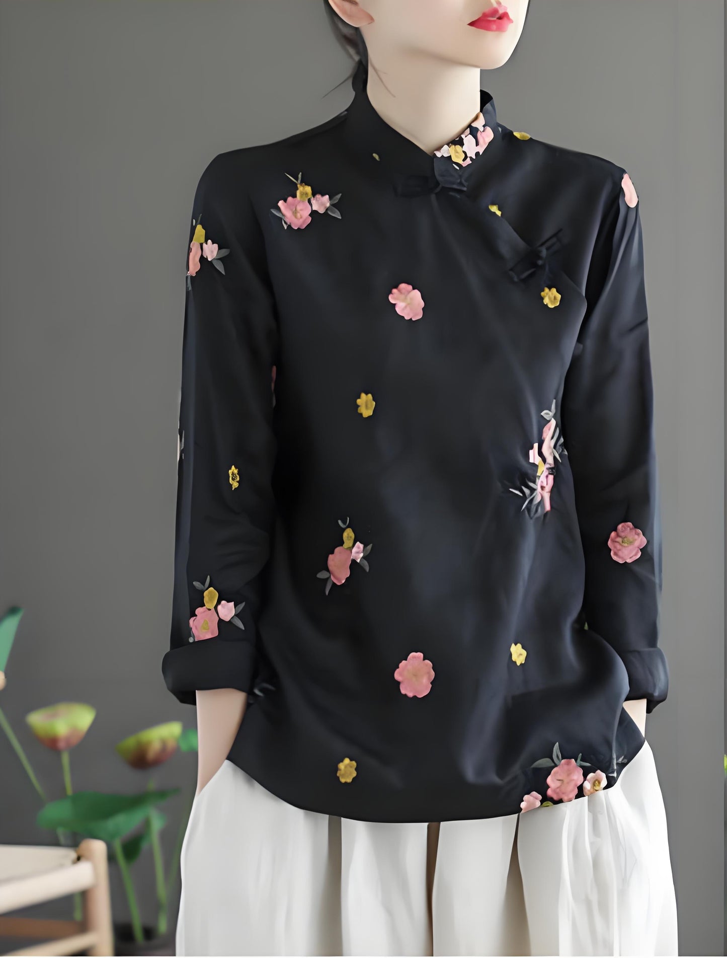 Yellow Chinese Standing Collar Floral Embroidery Linen Long Sleeve Shirt Spring