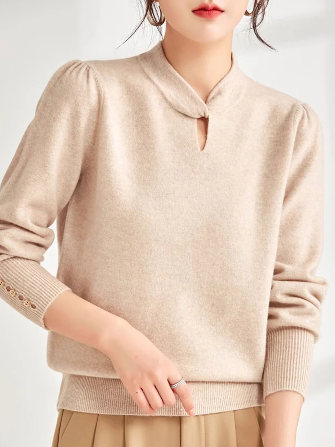 Women's Round Neck Solid Color Knit Top