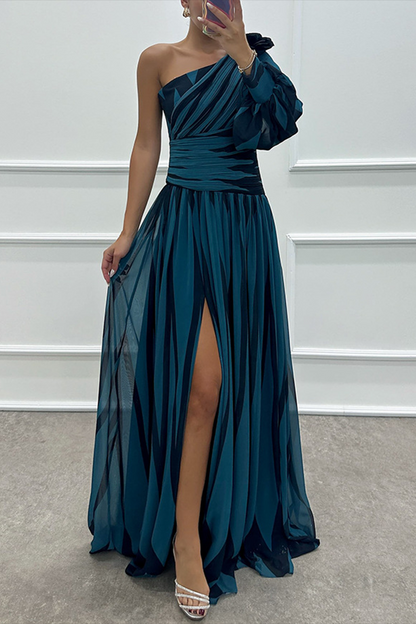 Elegant Striped Printed Slit Irregular Slant Shoulder Gowns