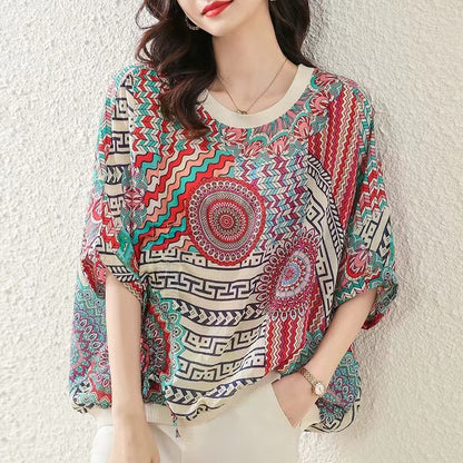 Plus Size Round Neck Printed Color Clash Bat Sleeve T-Shirt Top